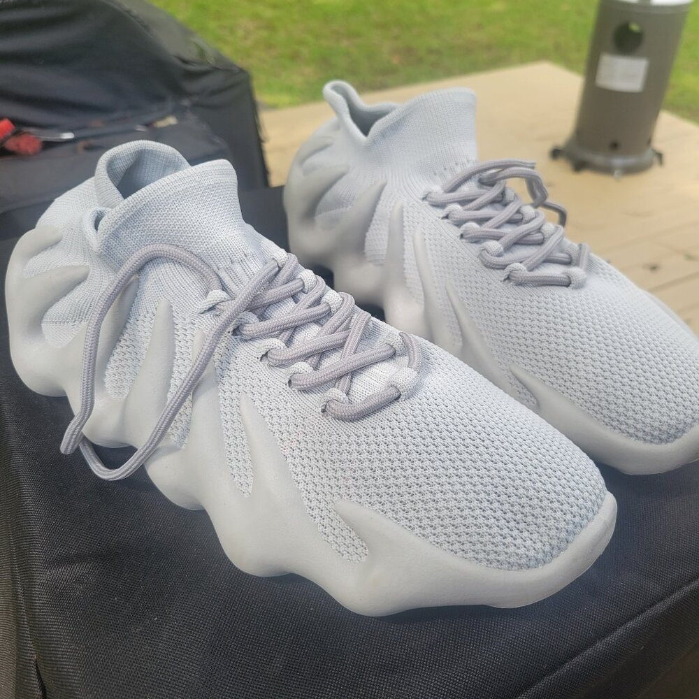 Men's White Lace Up Shoes Size 12